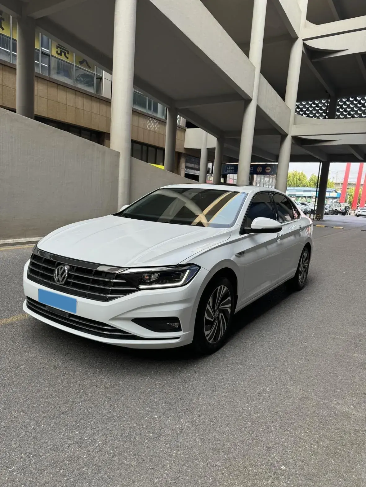 2021 VOLKSWAGEN SAGITAR view 1