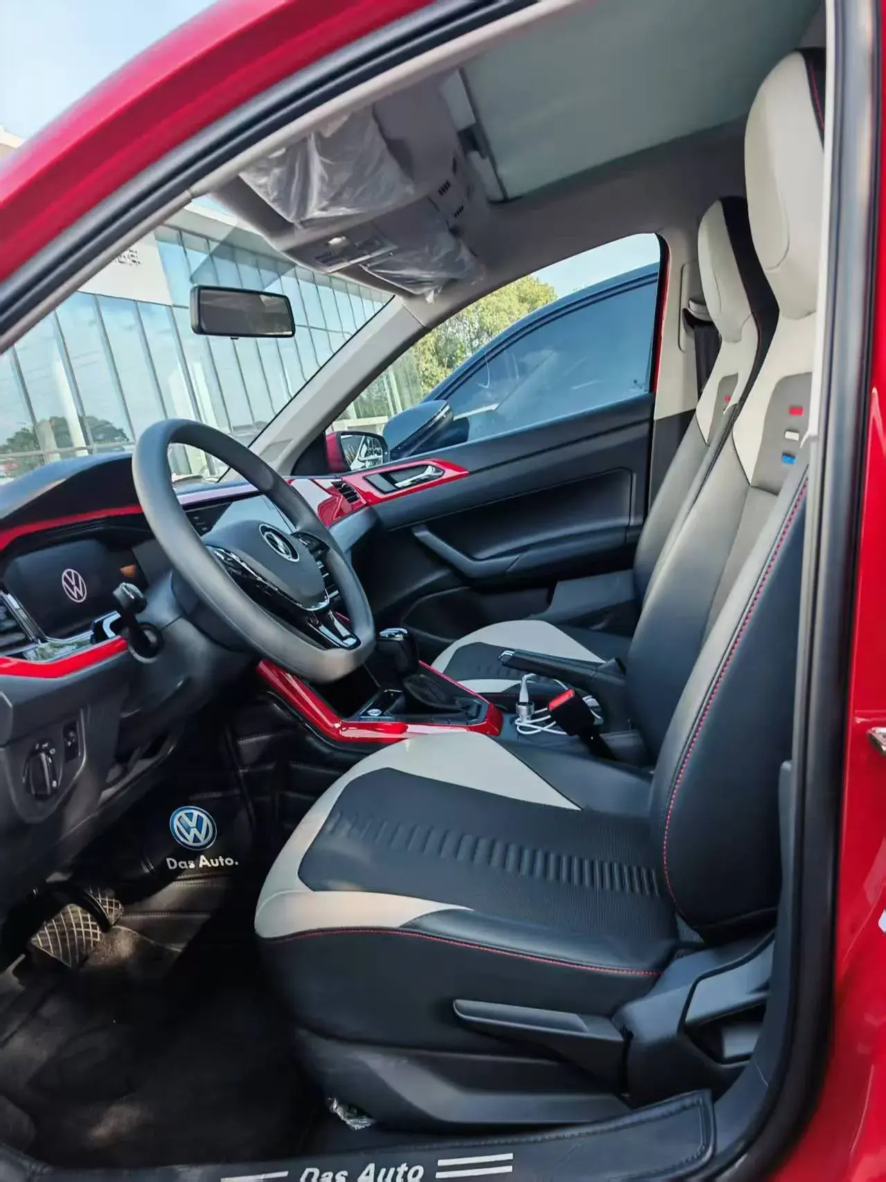 2023 VOLKSWAGEN POLO thumbnail 4