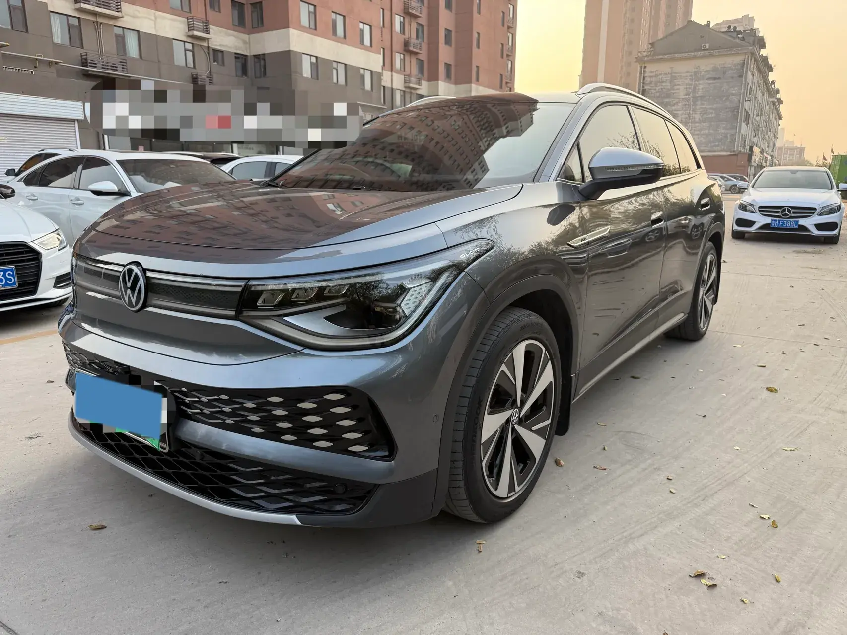 2022 VOLKSWAGEN ID.6 view 1