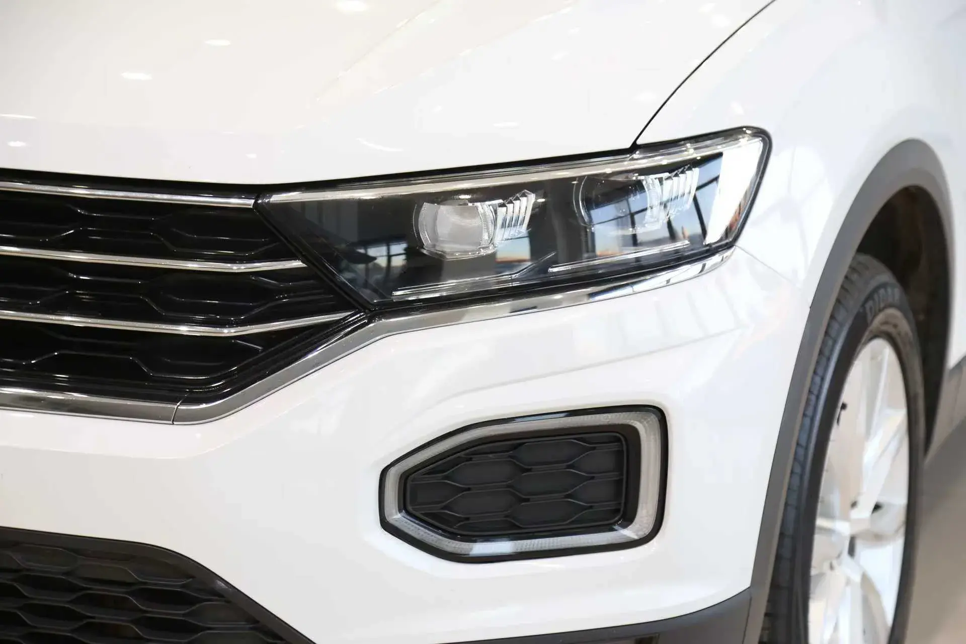 2022 VOLKSWAGEN T-ROC thumbnail 4