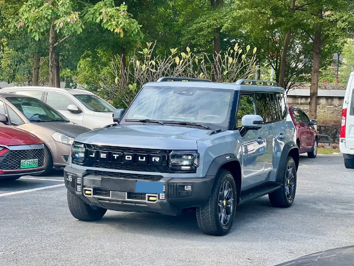 2023 Jetour Traveller 2.0T 254HP L4 7DCT