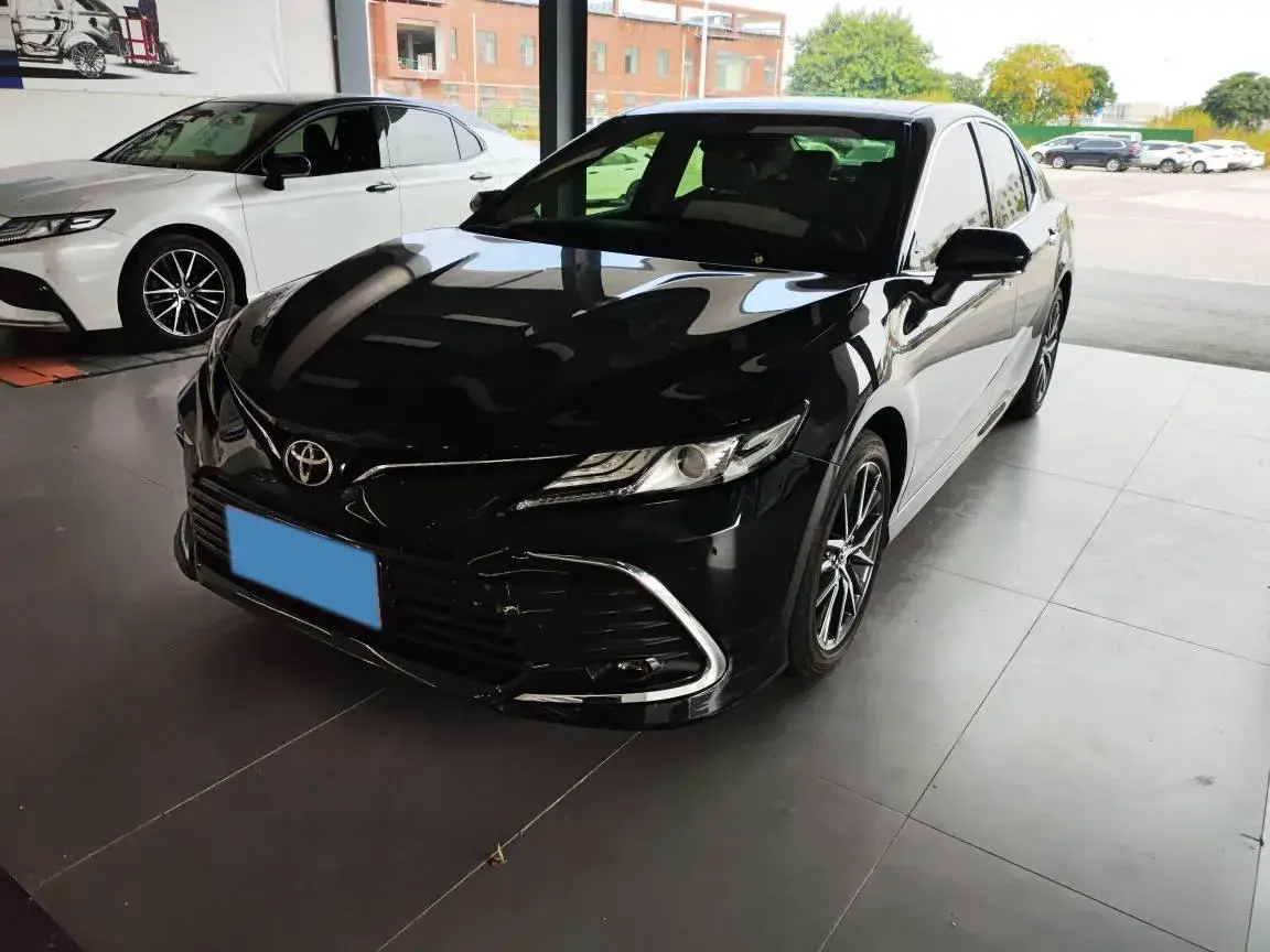 2021 Toyota Camry 2.5L 209HP L4 8AT