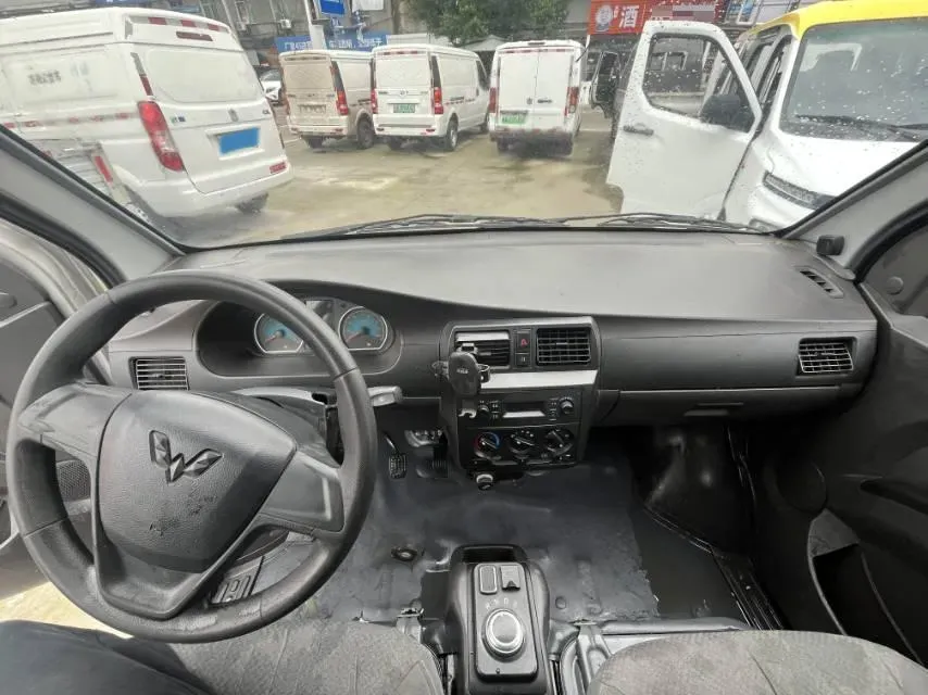 2022 WuLing Electric Truck BEV 35.904KWH,autocango,china used car exporter,china ev exporter,chinese used car exporter,chinese used ev exporter