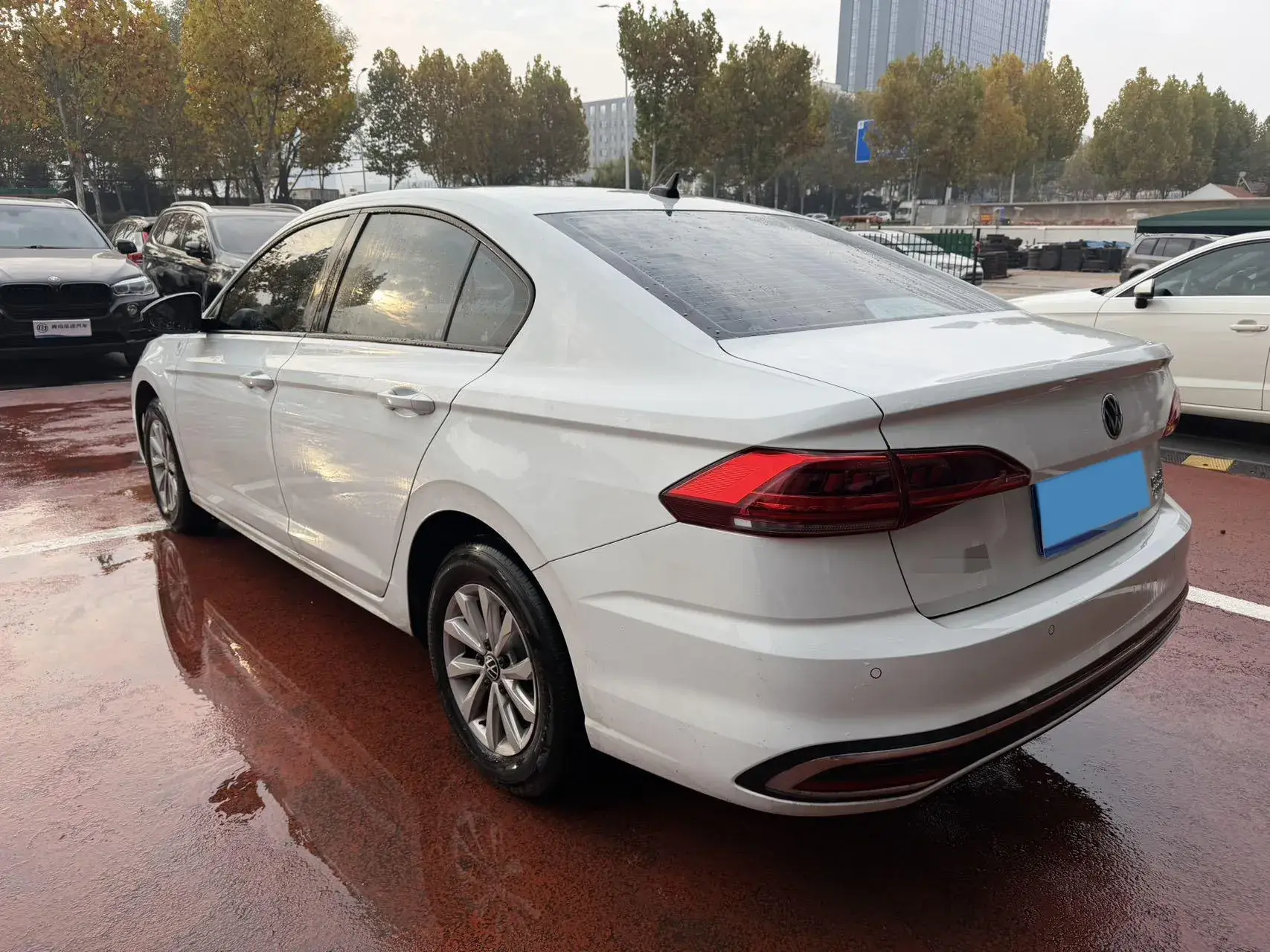 2023 VOLKSWAGEN BORA thumbnail 4