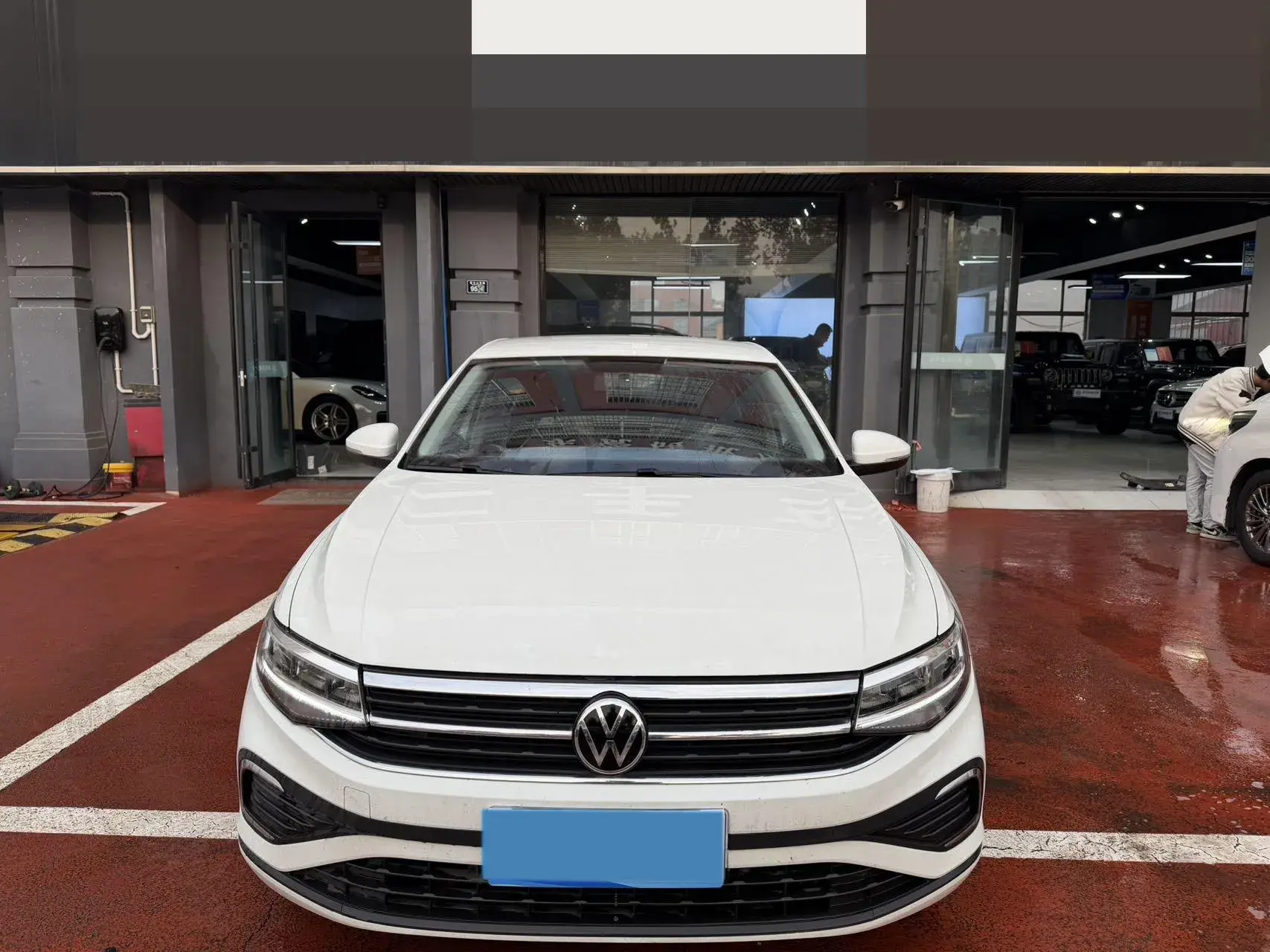 2023 VOLKSWAGEN BORA thumbnail 2
