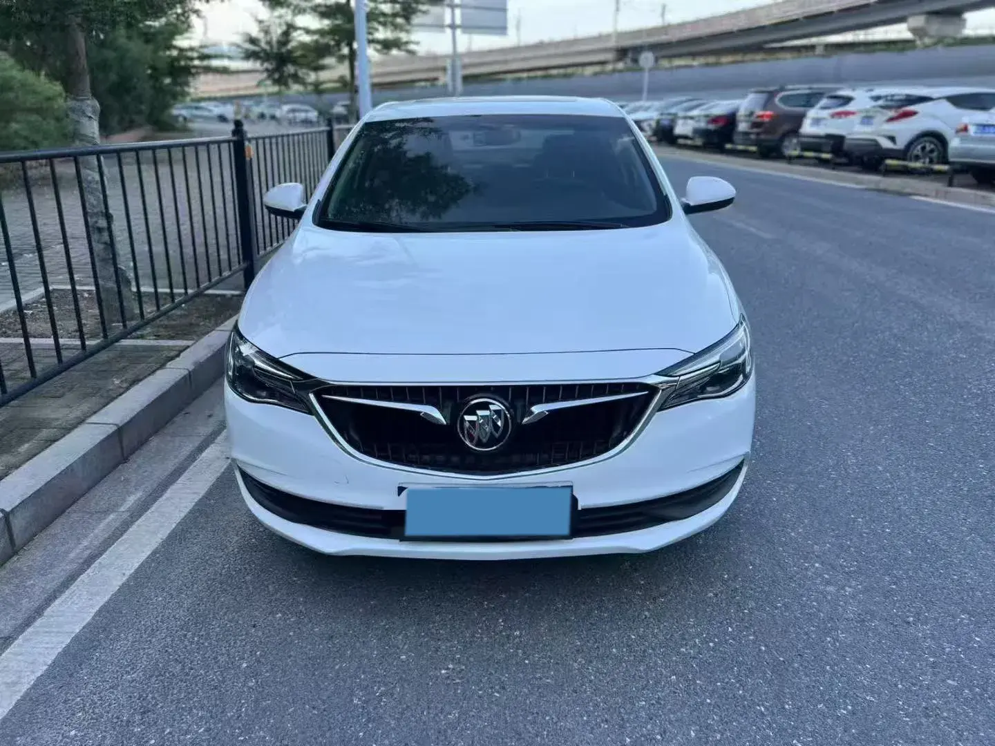 2021 BUICK EXCELLE thumbnail 3