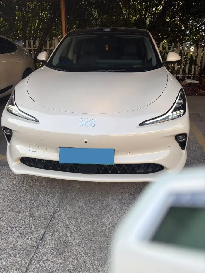 2025 IM LS6 BEV 75KWH,autocango,china used car exporter,china ev exporter,chinese used car exporter,chinese used ev exporter