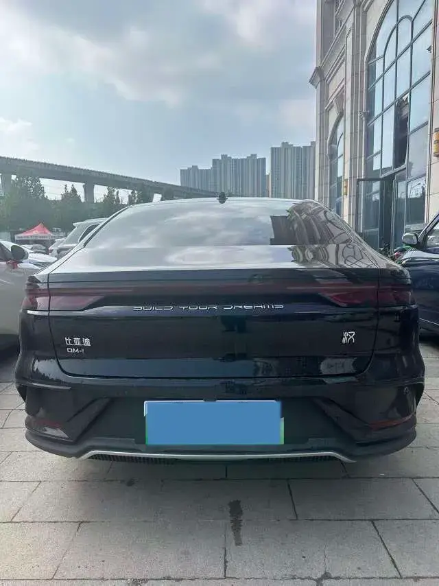 2025 BYD HAN thumbnail 2