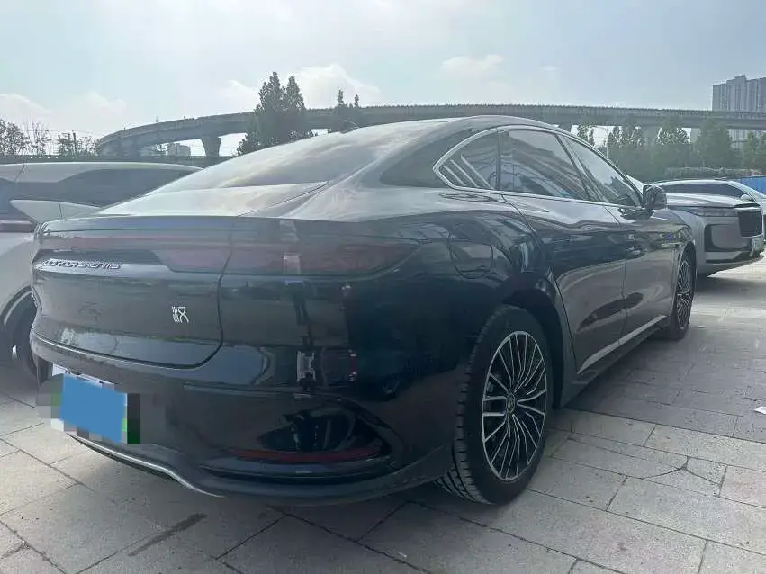 2025 BYD HAN thumbnail 3