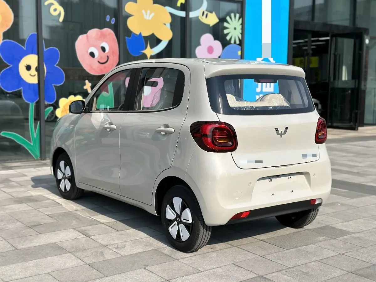 2025 WuLing HongGuang MINI EV BEV 16.2KWH,autocango,china used car exporter,china ev exporter,chinese used car exporter,chinese used ev exporter