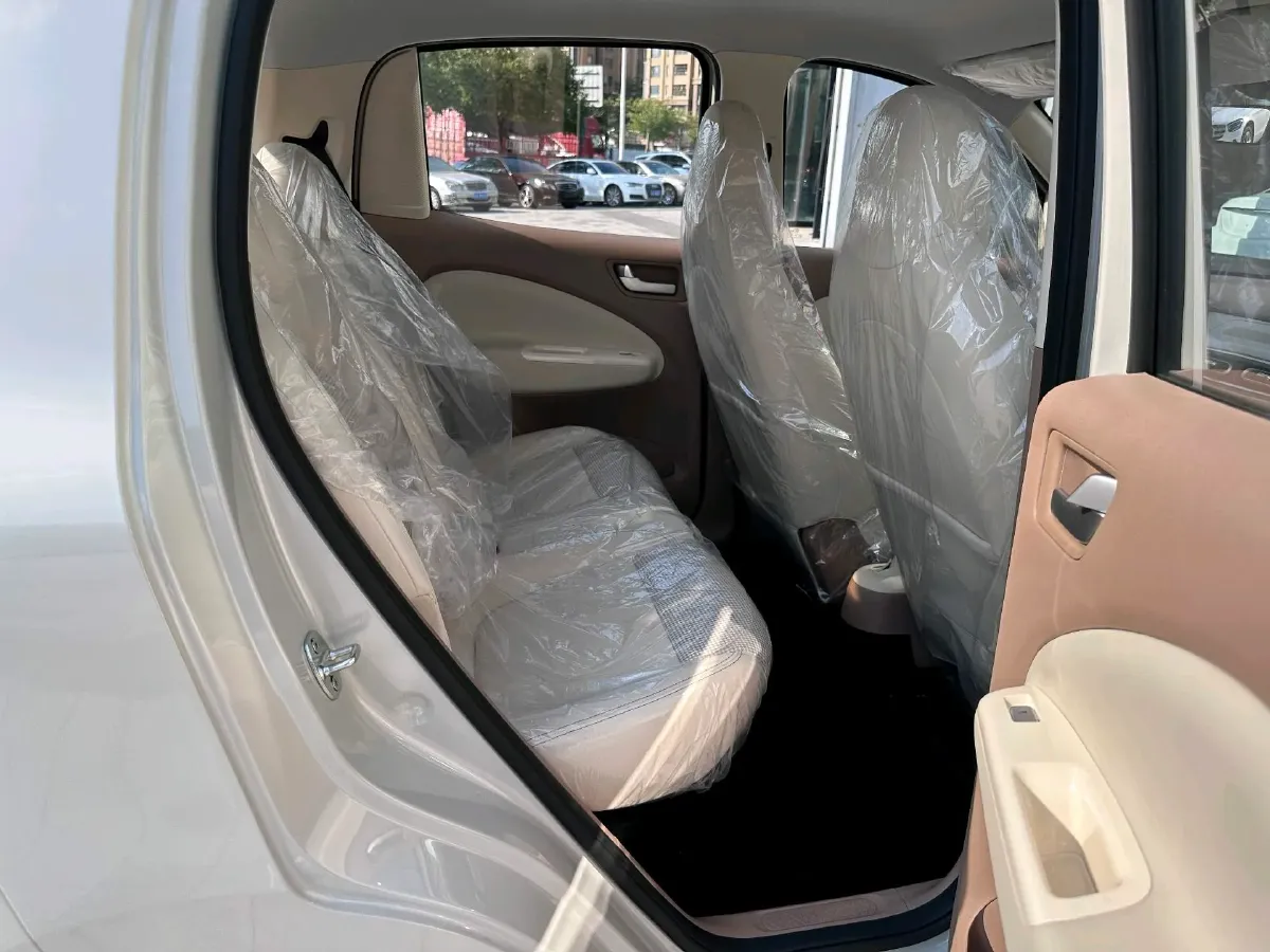 2025 WuLing HongGuang MINI EV BEV 16.2KWH,autocango,china used car exporter,china ev exporter,chinese used car exporter,chinese used ev exporter