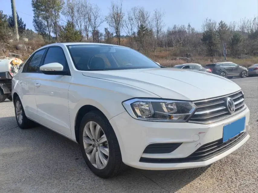 2019 VOLKSWAGEN BORA thumbnail 3