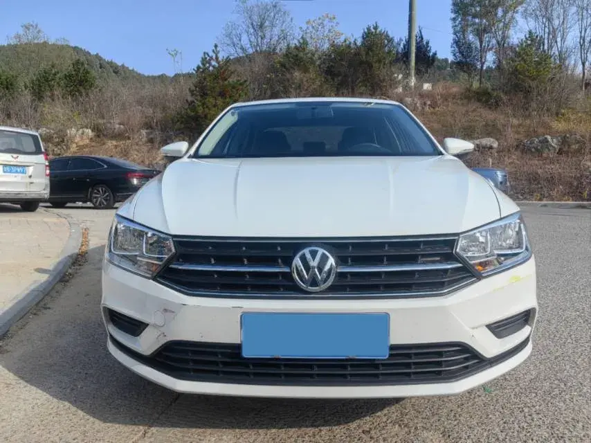 2019 VOLKSWAGEN BORA thumbnail 2