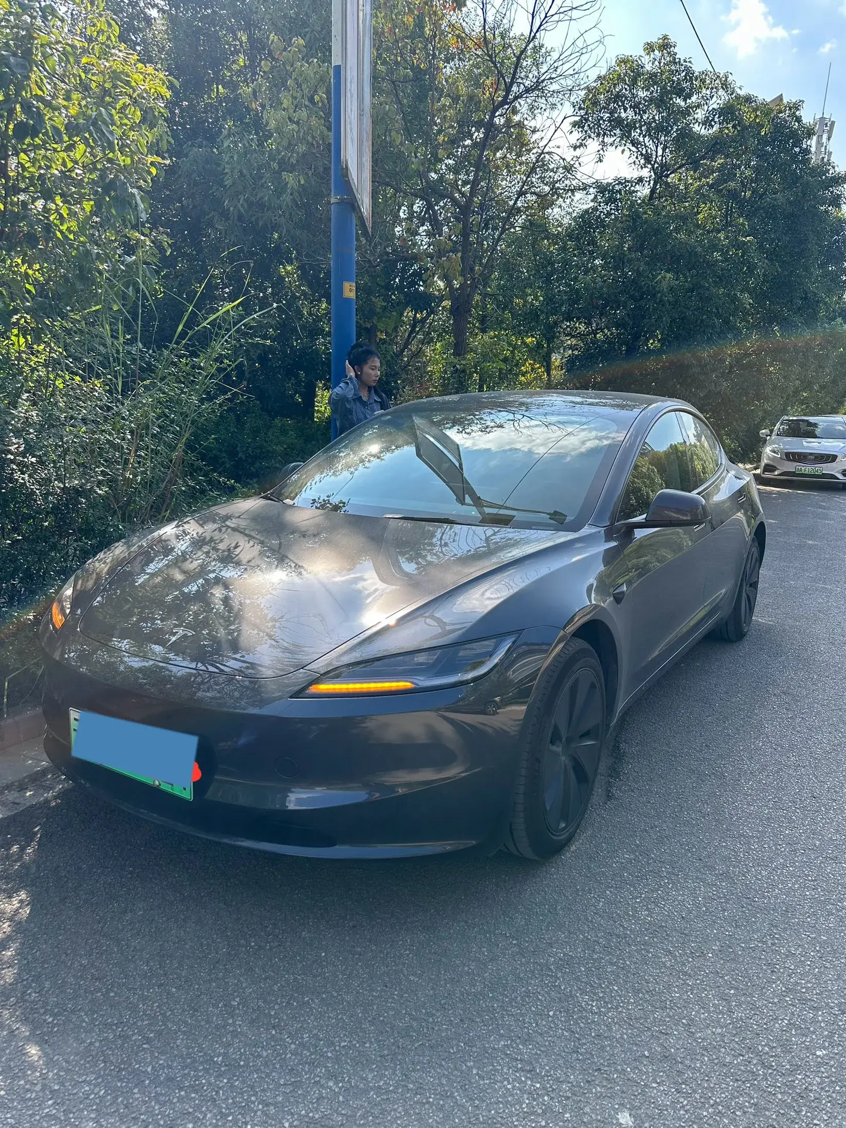 2023 TESLA MODEL view 1