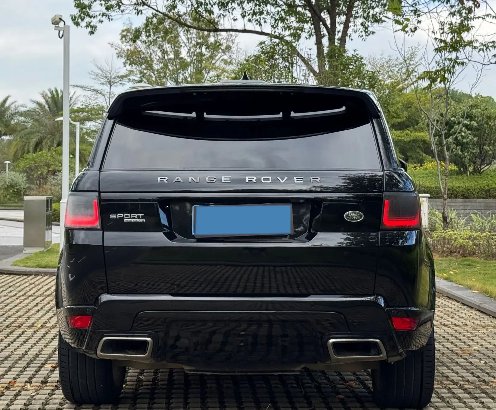 2018 LAND ROVER thumbnail 4