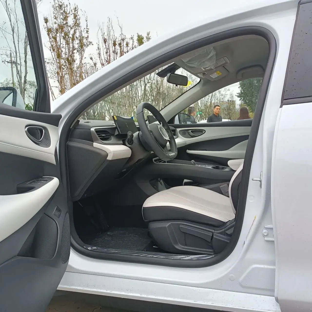 2025 BYD SEAL05 thumbnail 4