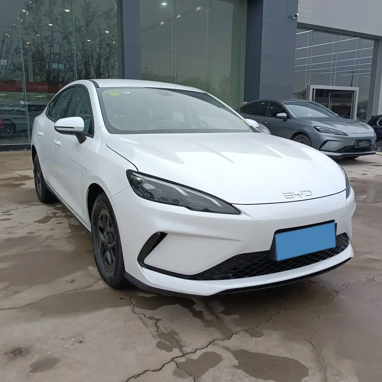 2025 BYD SEAL05 thumbnail 3