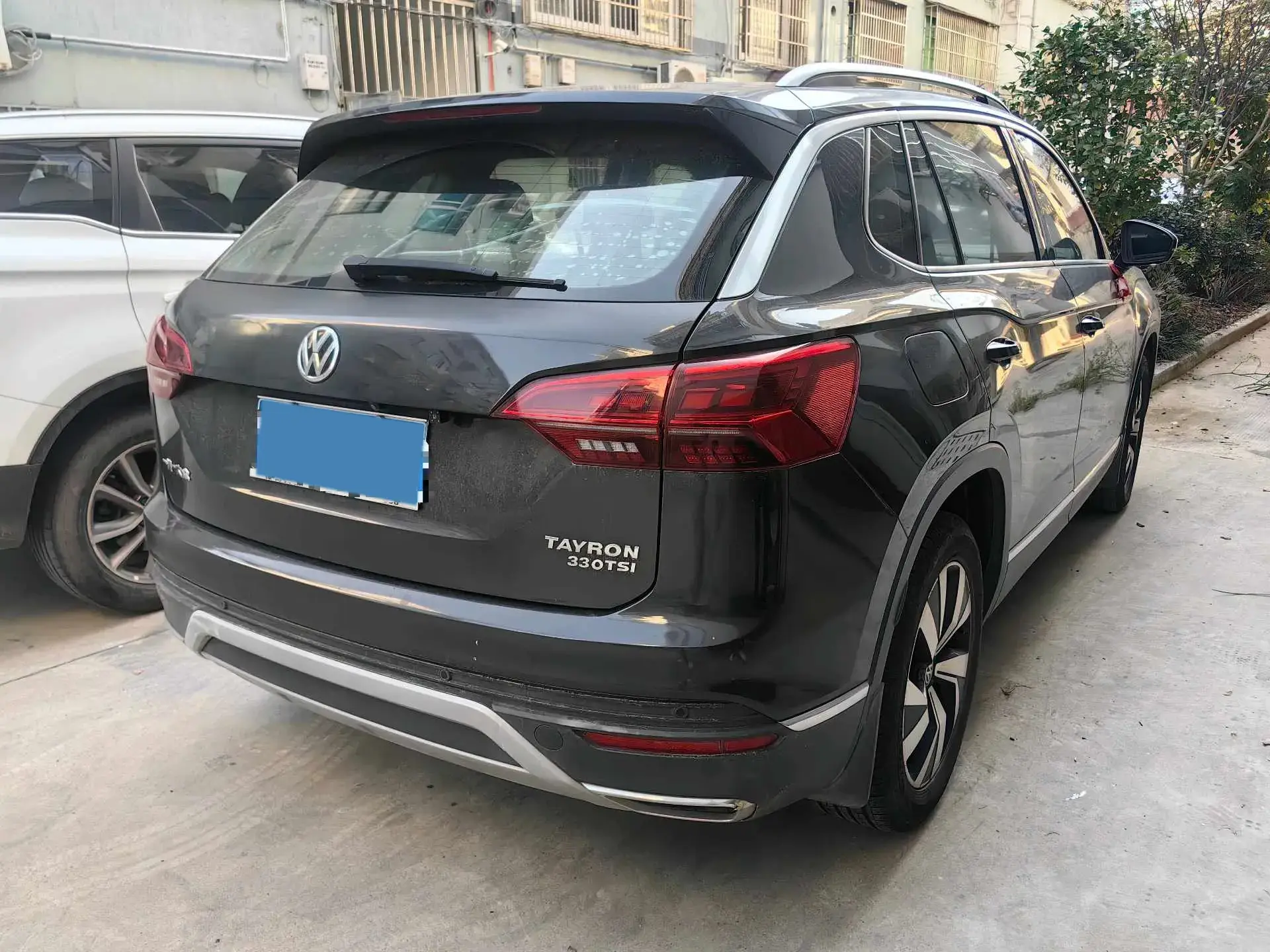 2019 VOLKSWAGEN TAYRON thumbnail 2