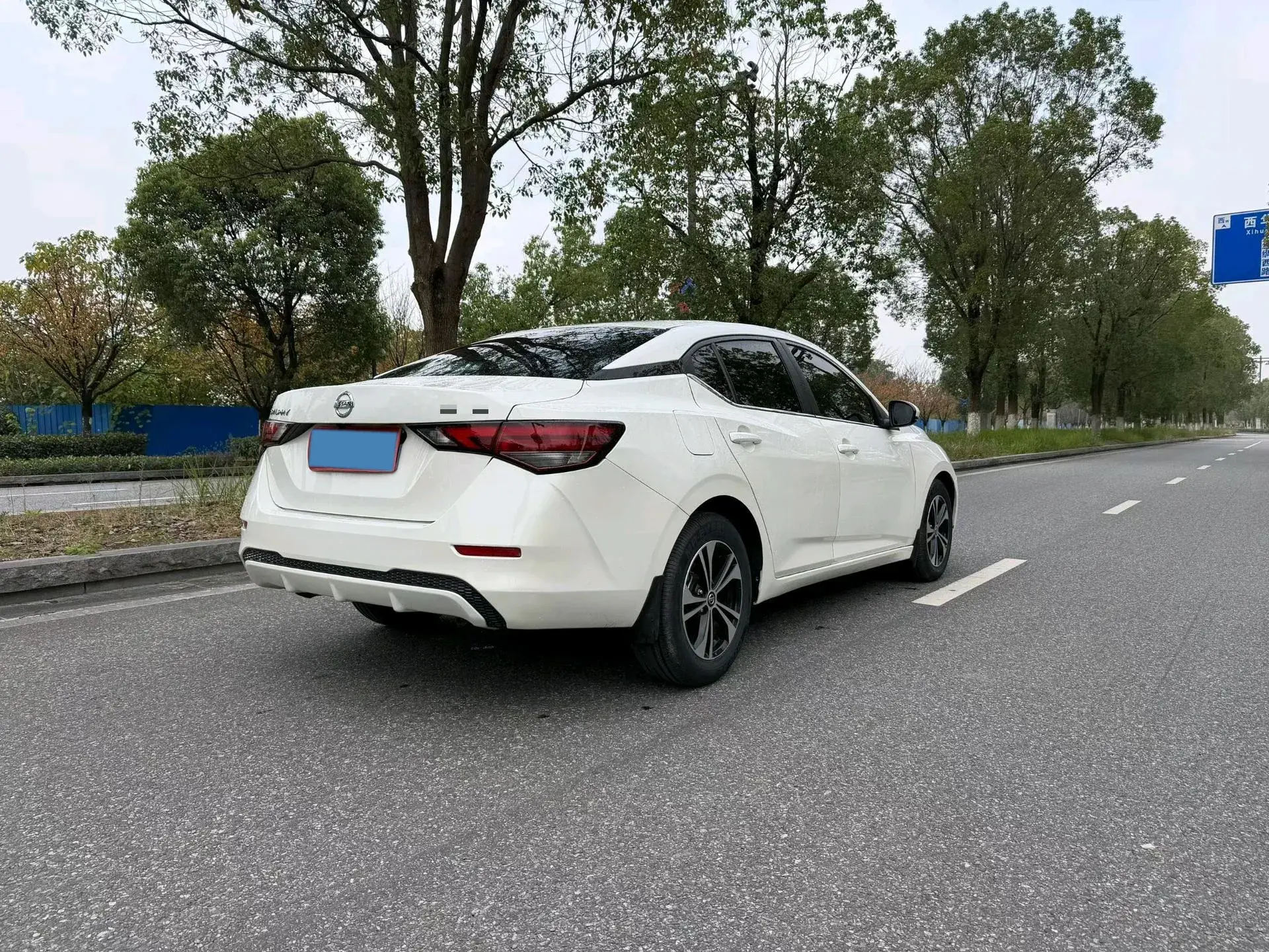 2021 NISSAN SYLPHY thumbnail 4