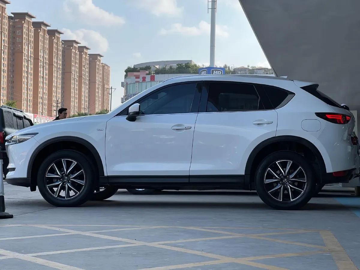 2017 Mazda CX-5 2.5L 196HP L4 6AT,autocango,china used car exporter,china ev exporter,chinese used car exporter,chinese used ev exporter