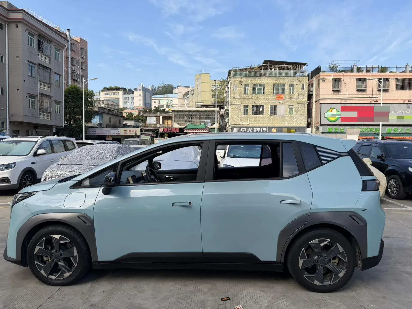 2022 AION Y thumbnail 3