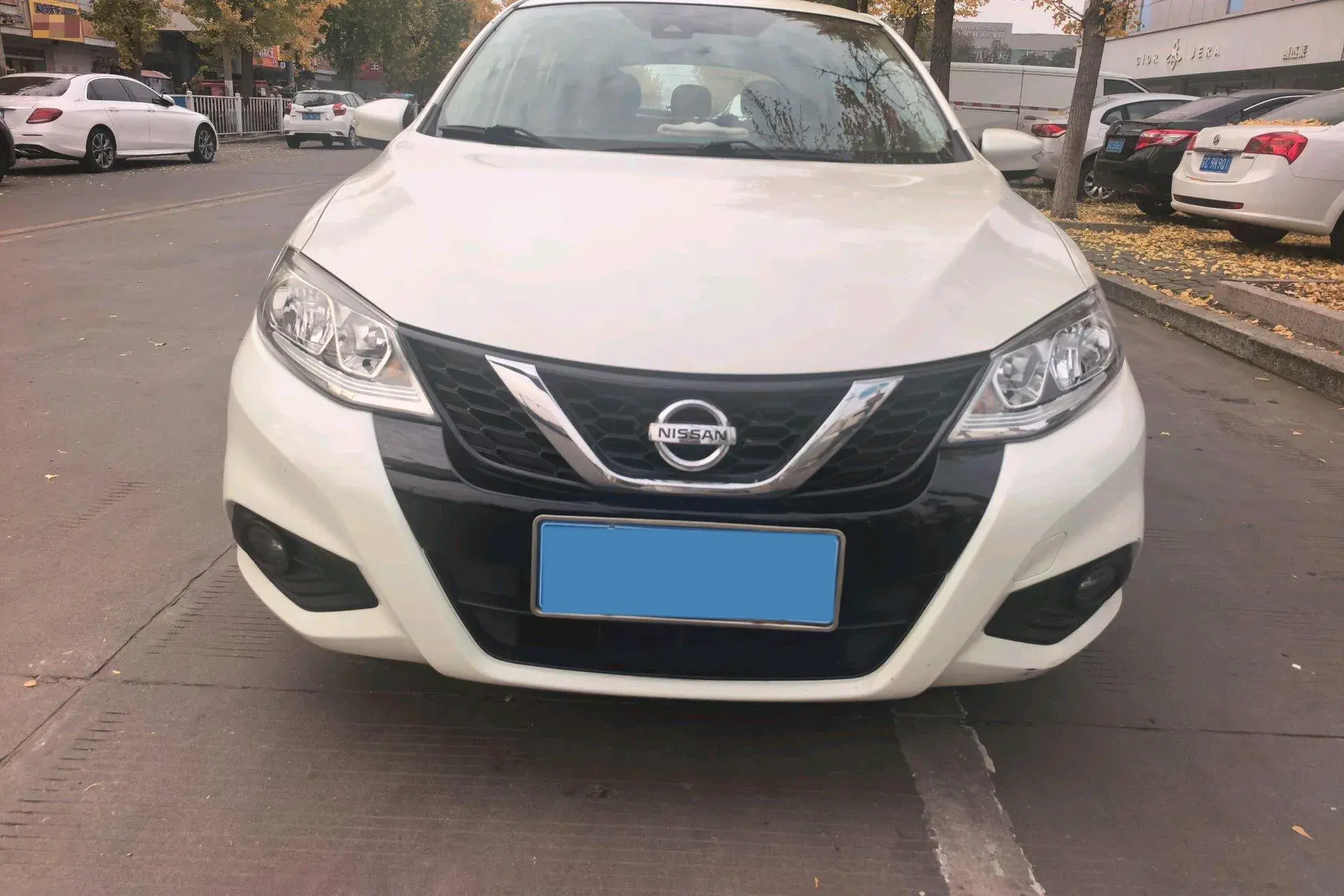 2020 NISSAN TIIDA thumbnail 2