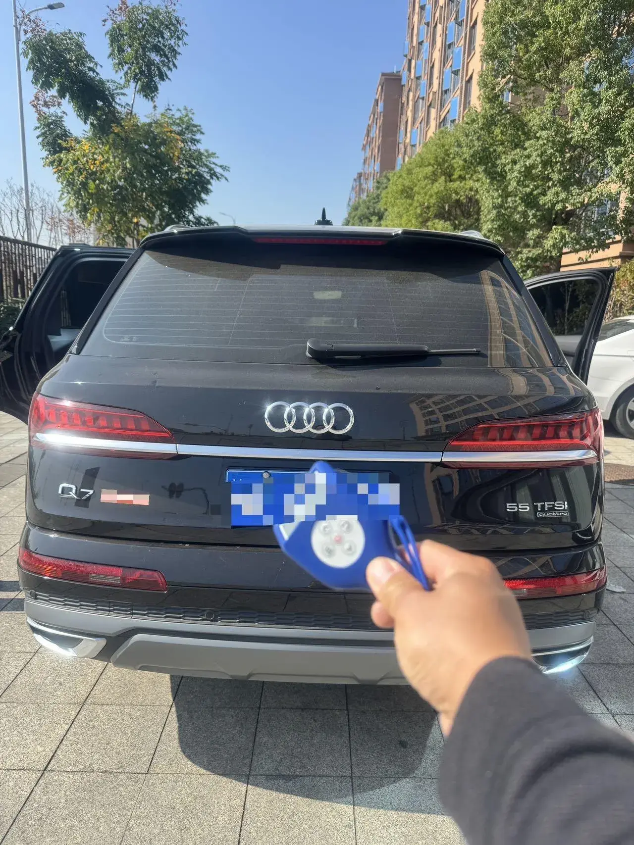 2023 AUDI Q7 thumbnail 4