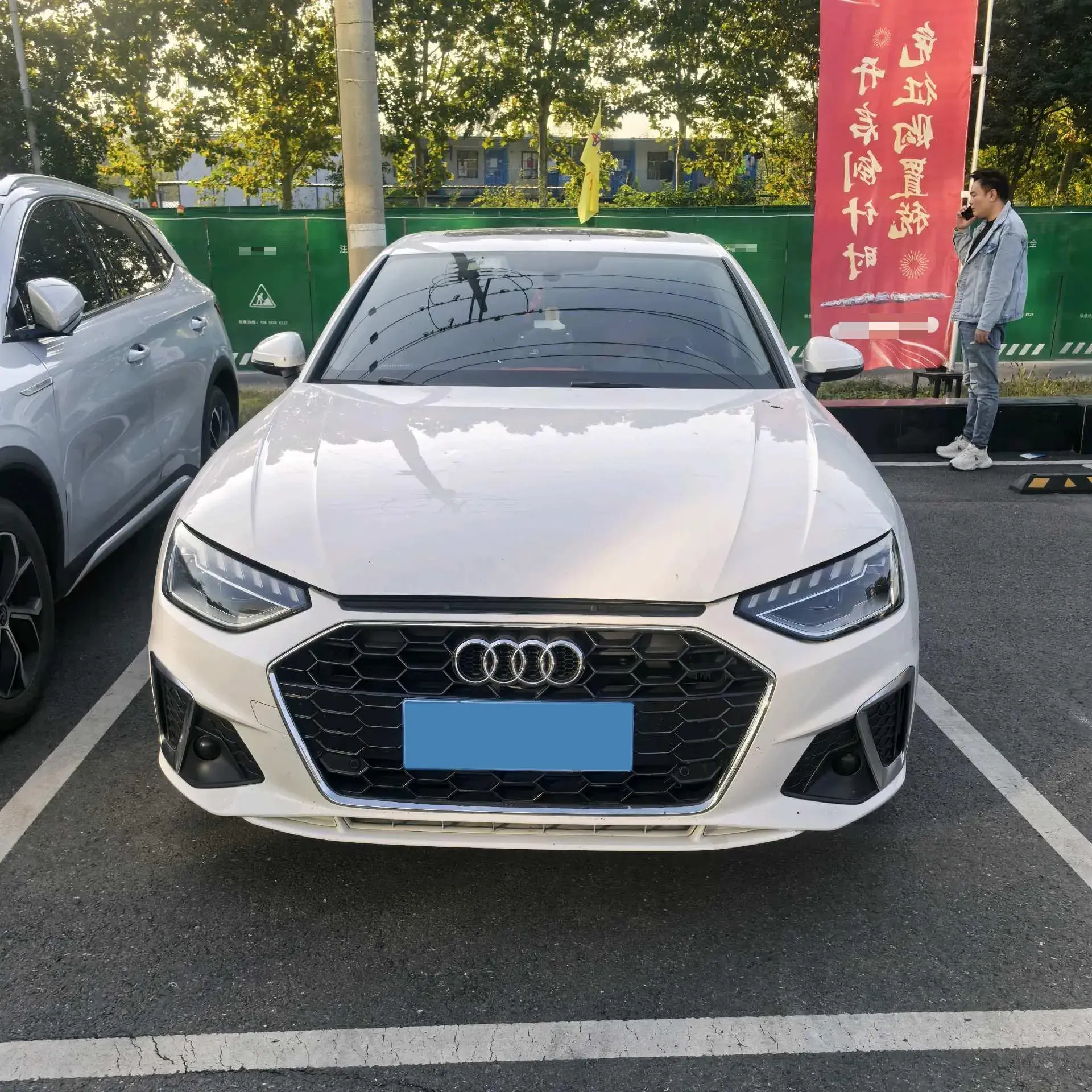 2020 AUDI A4L thumbnail 2