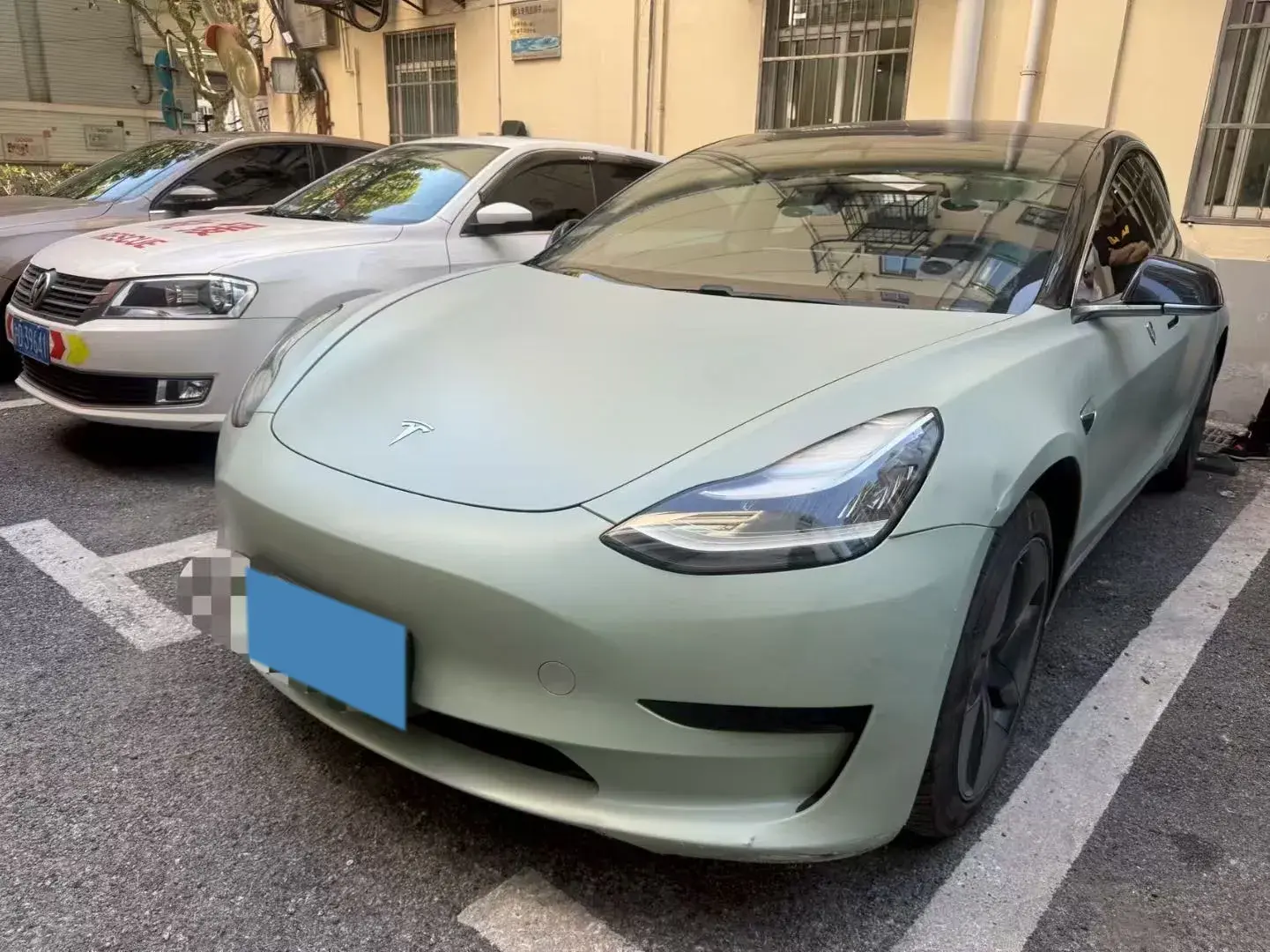 2020 TESLA MODEL view 1