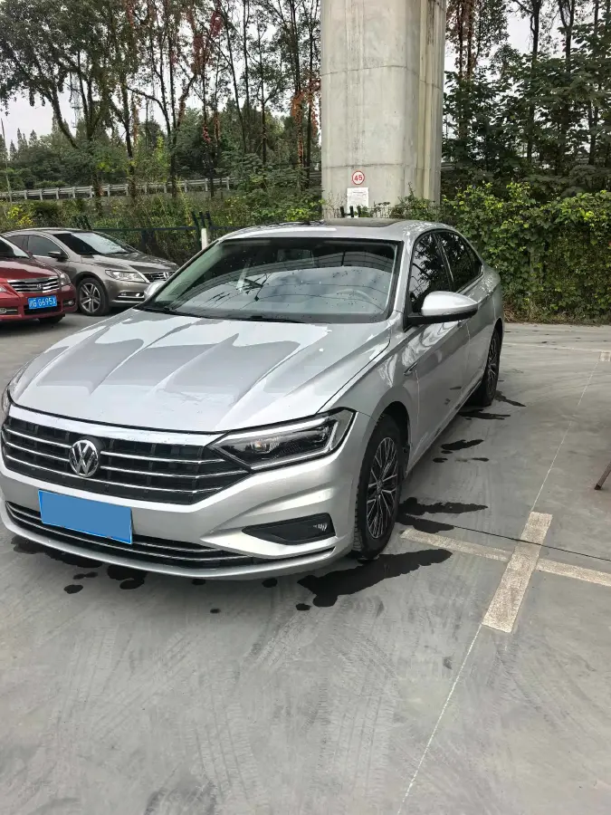 2019 Volkswagen Sagitar 1.4T 150HP L4 7DCT