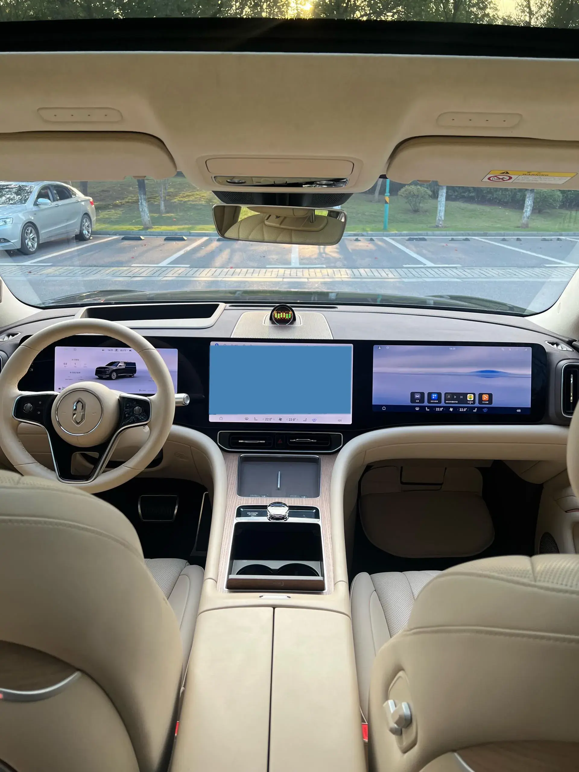 2024 AITO AITO thumbnail 4