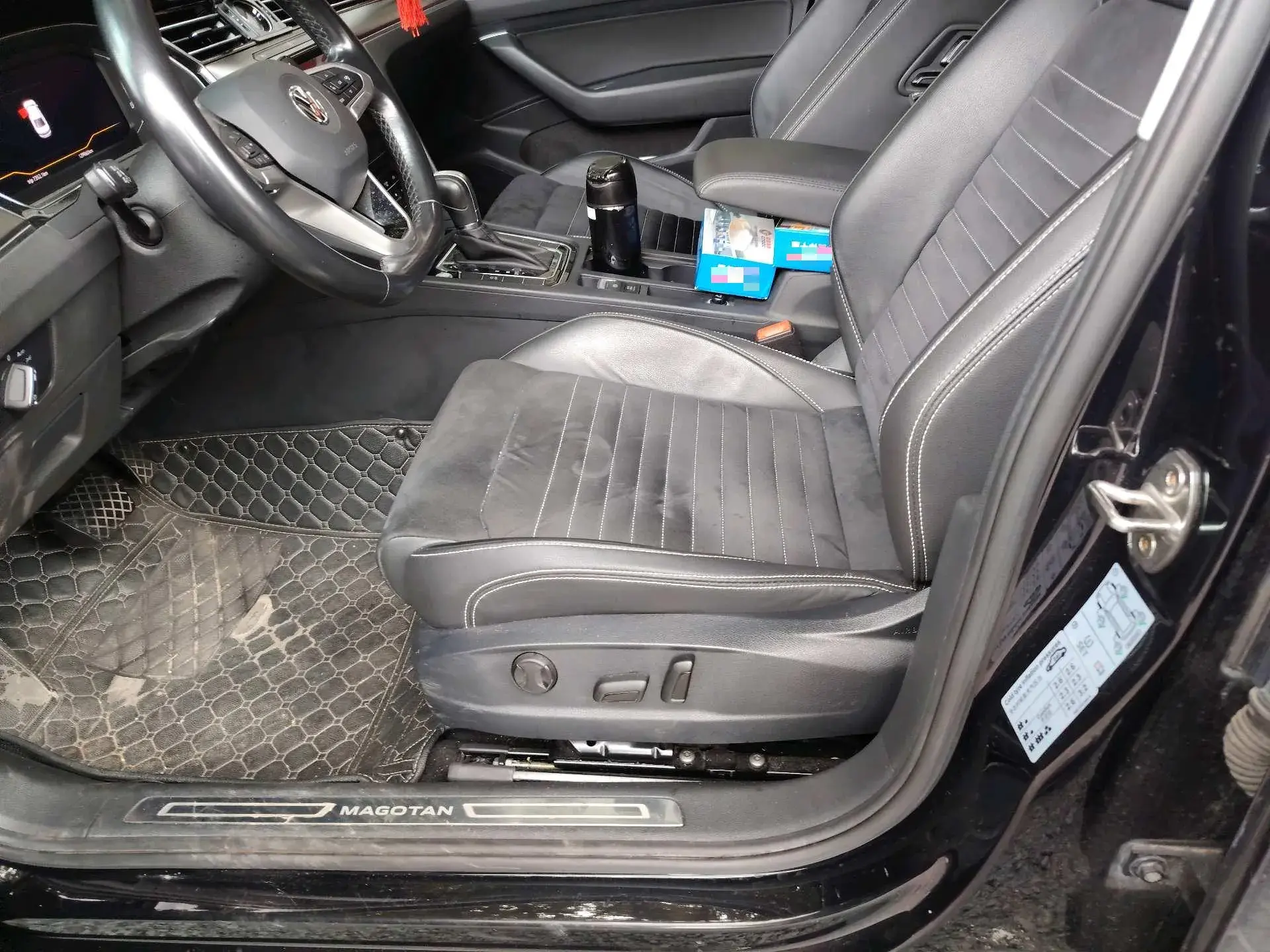 2020 VOLKSWAGEN MAGOTAN thumbnail 3