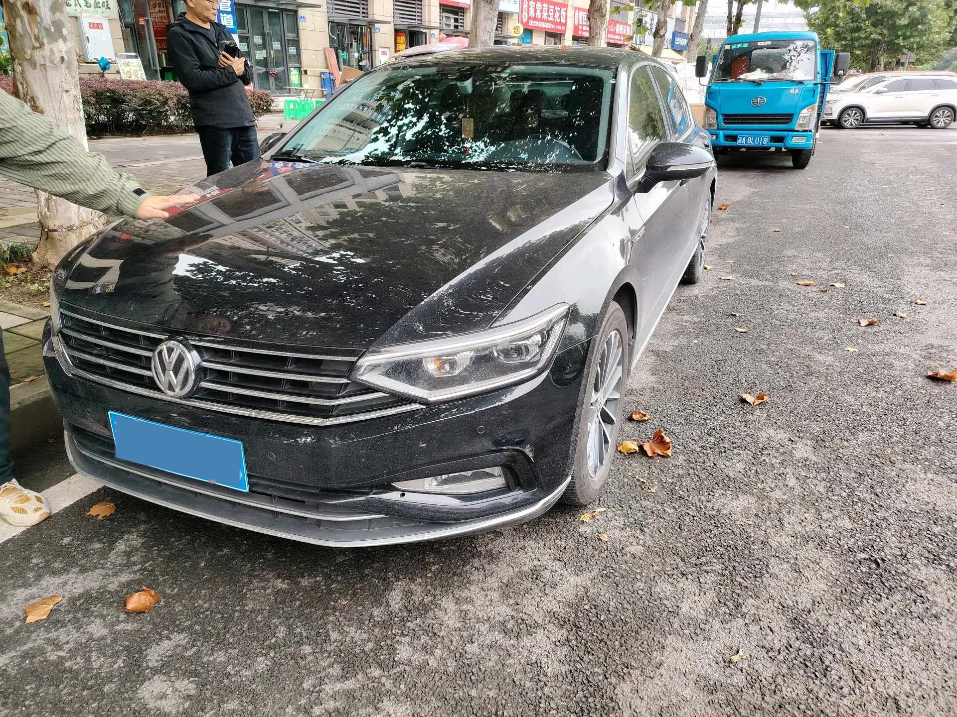 2020 VOLKSWAGEN MAGOTAN view 1