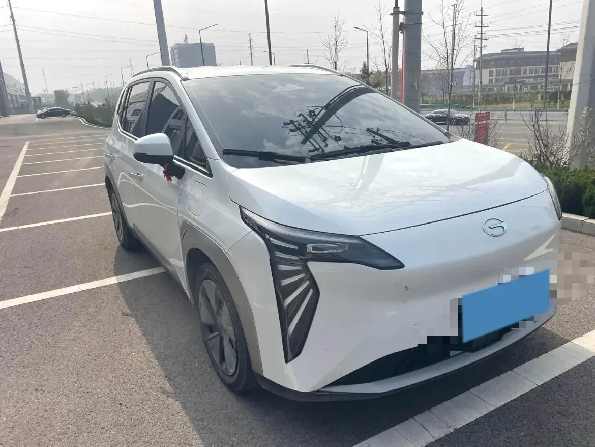 2024 AION Y thumbnail 3