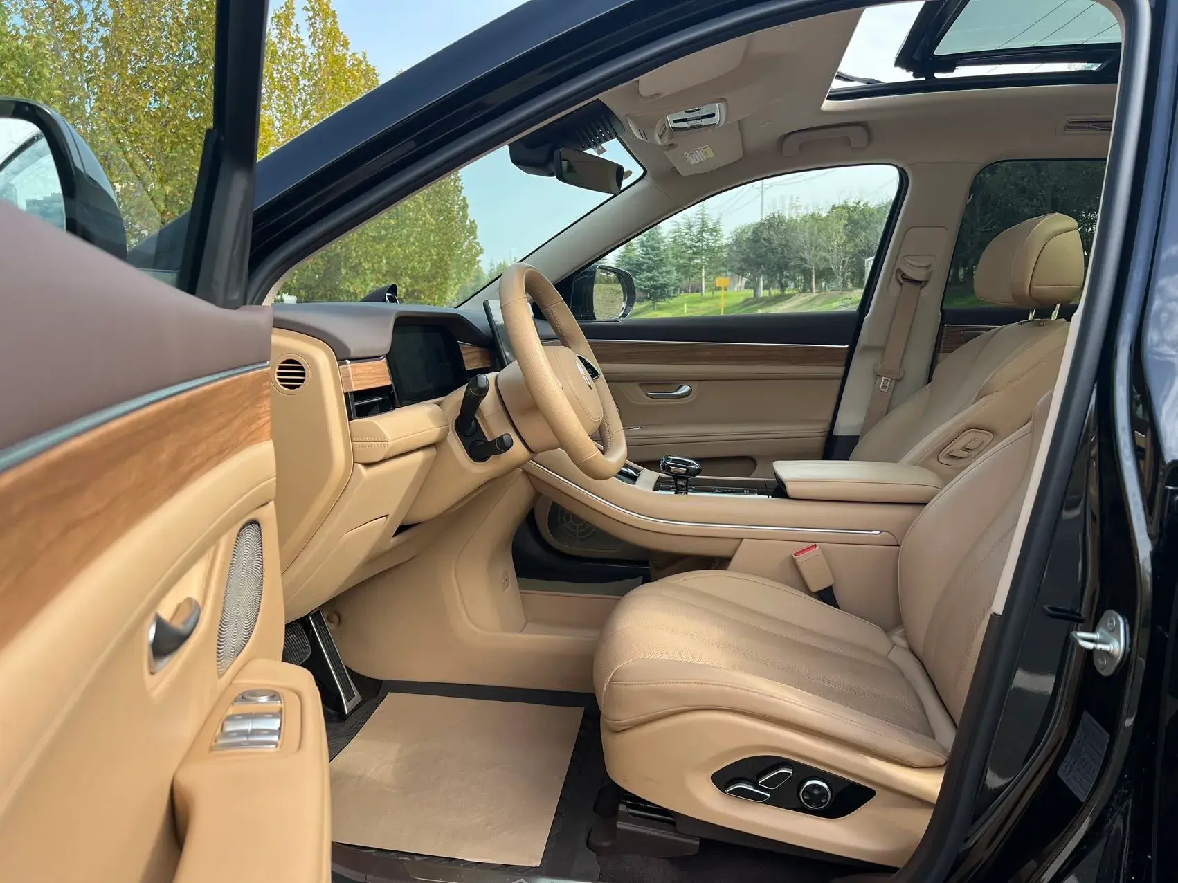 2024 AITO AITO thumbnail 4