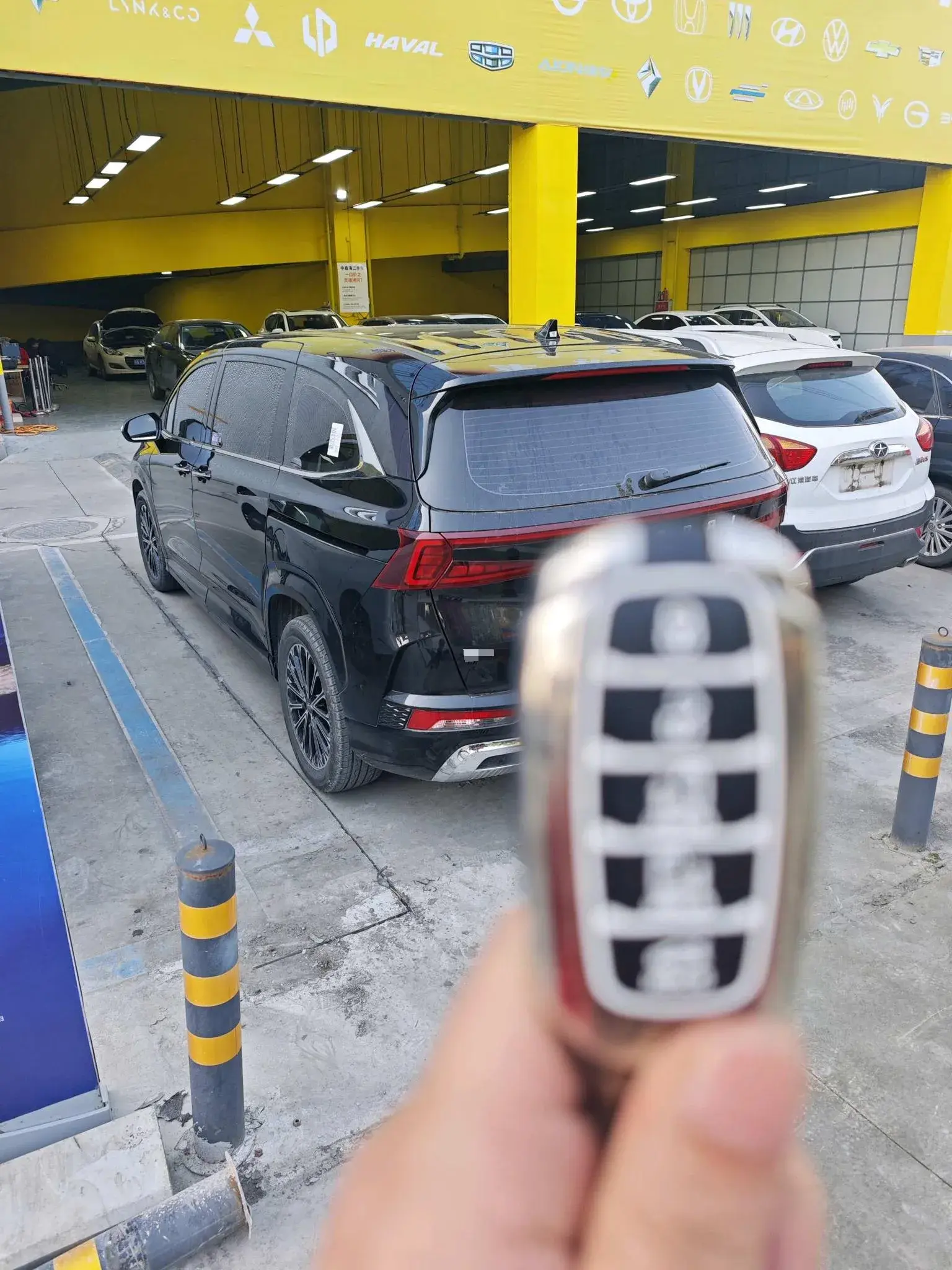 2024 HYUNDAI CUSTO thumbnail 4