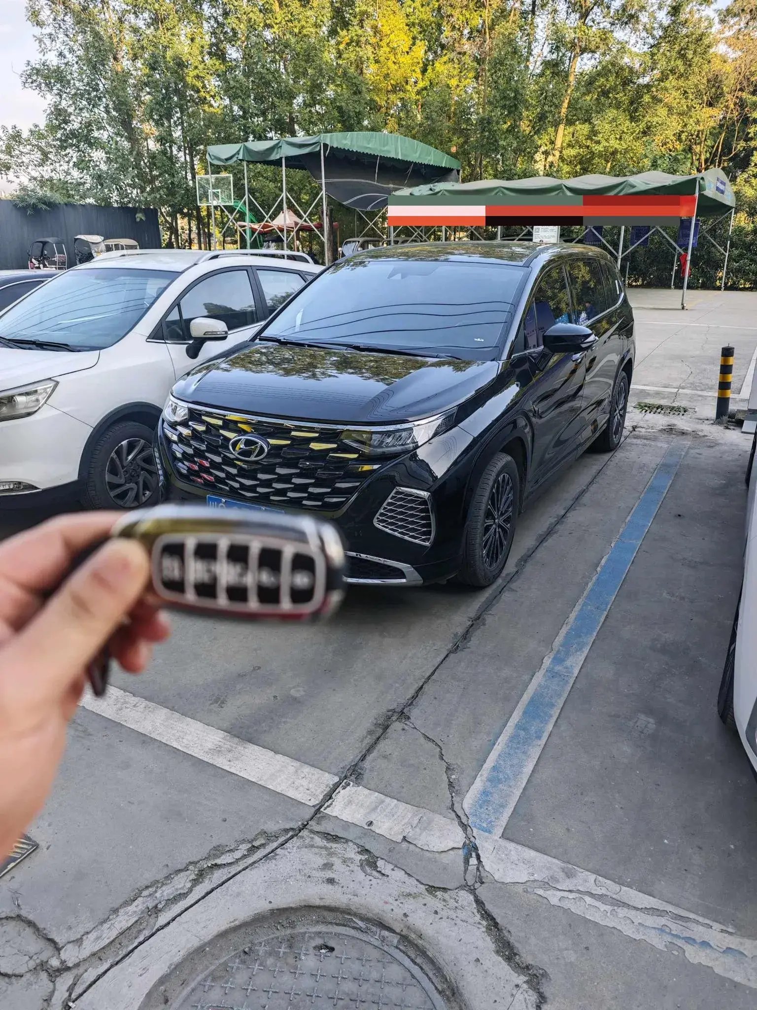 2024 HYUNDAI CUSTO view 1