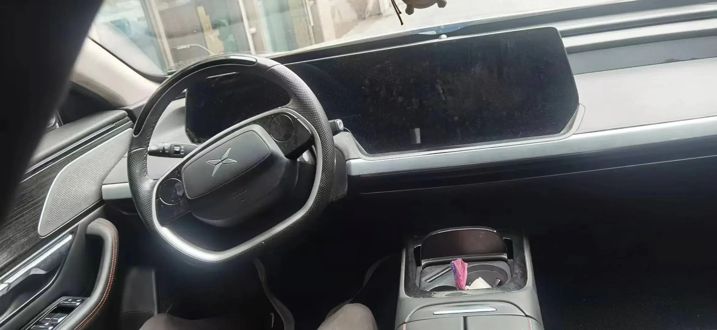 2022 XPENG P7 thumbnail 4