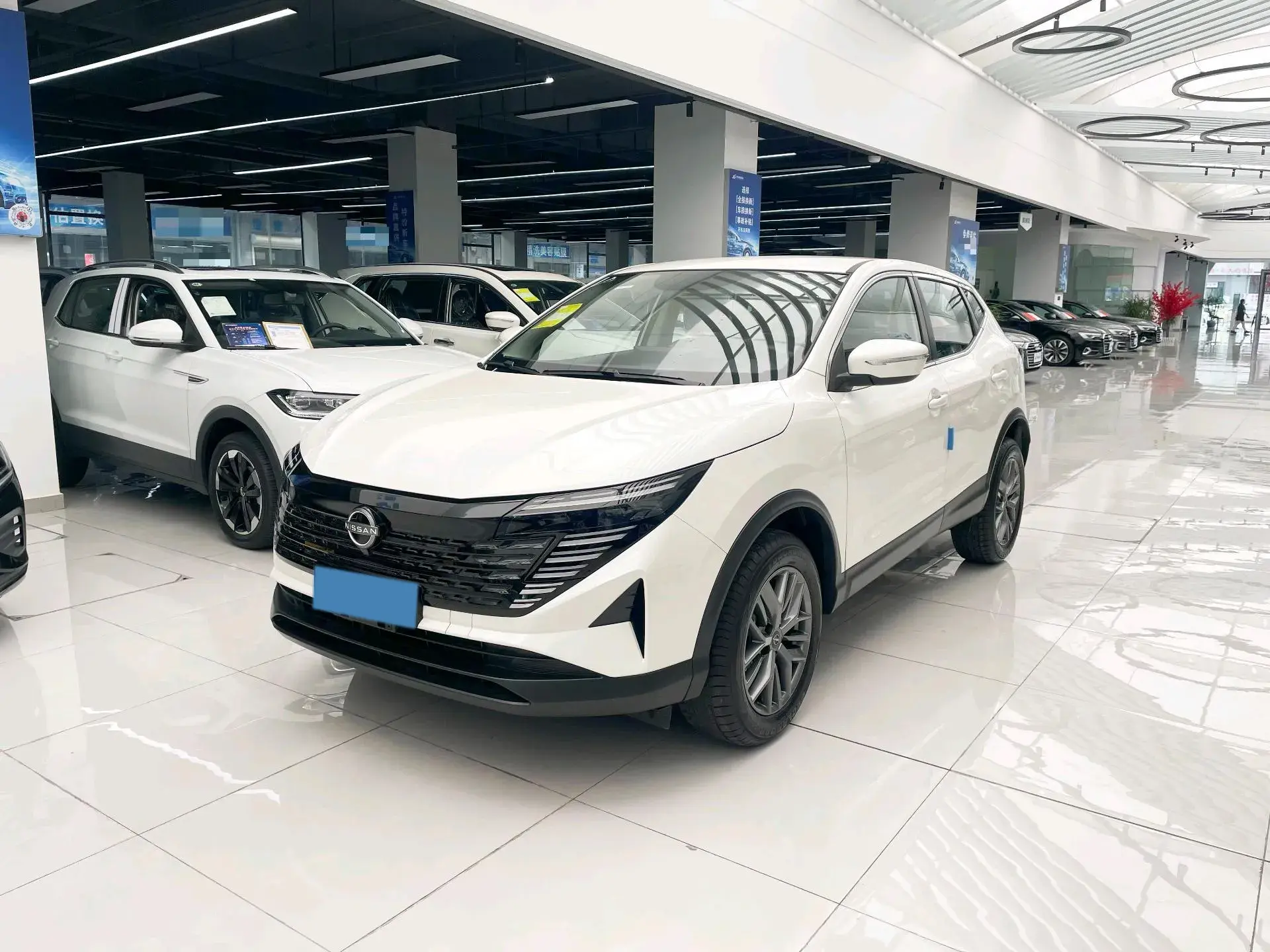 2025 NISSAN QASHQAI view 1