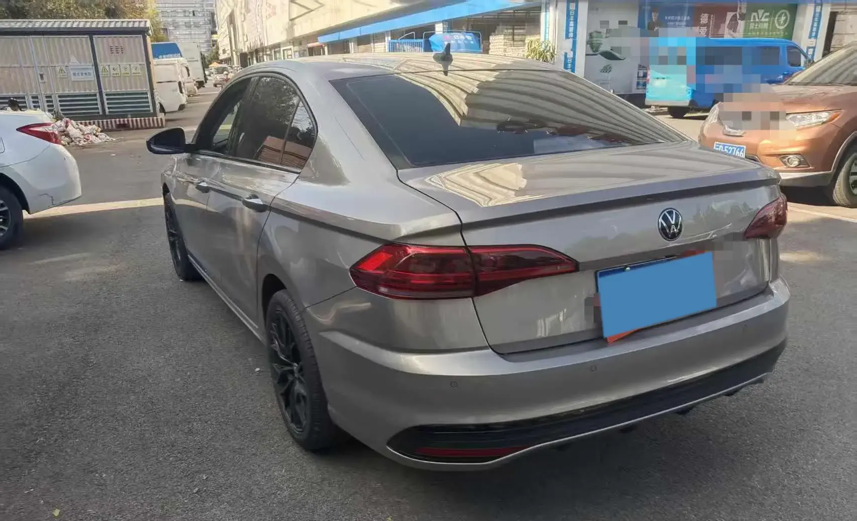 2023 VOLKSWAGEN BORA thumbnail 4