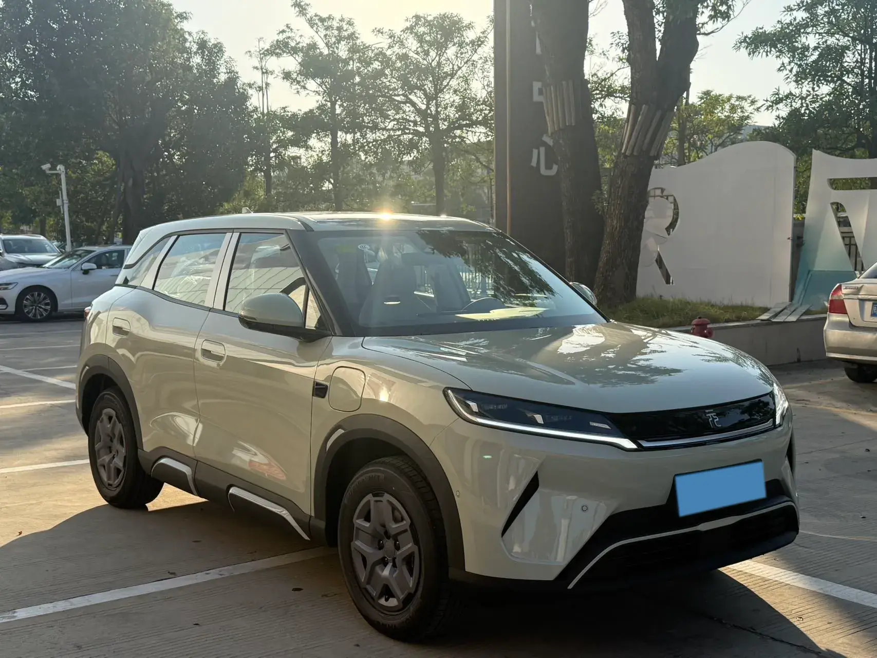 2025 BYD YUANUP thumbnail 3