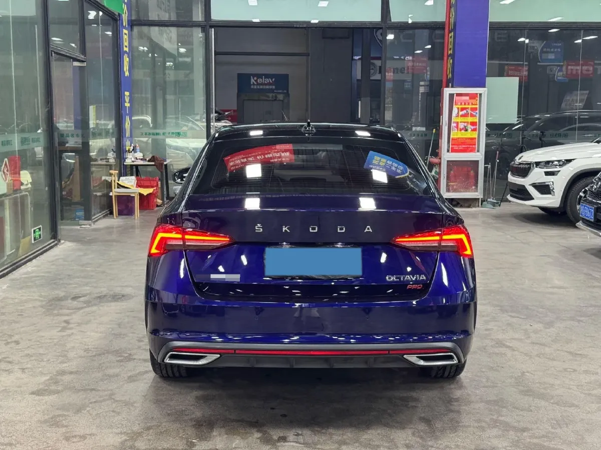 2021 Skoda Octavia 1.4T 150HP L4 7DCT,autocango,china used car exporter,china ev exporter,chinese used car exporter,chinese used ev exporter