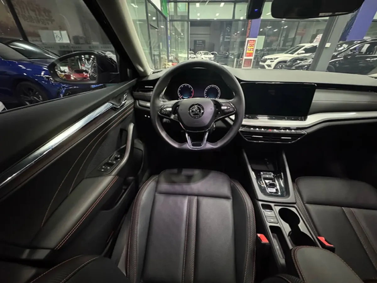 2021 Skoda Octavia 1.4T 150HP L4 7DCT,autocango,china used car exporter,china ev exporter,chinese used car exporter,chinese used ev exporter