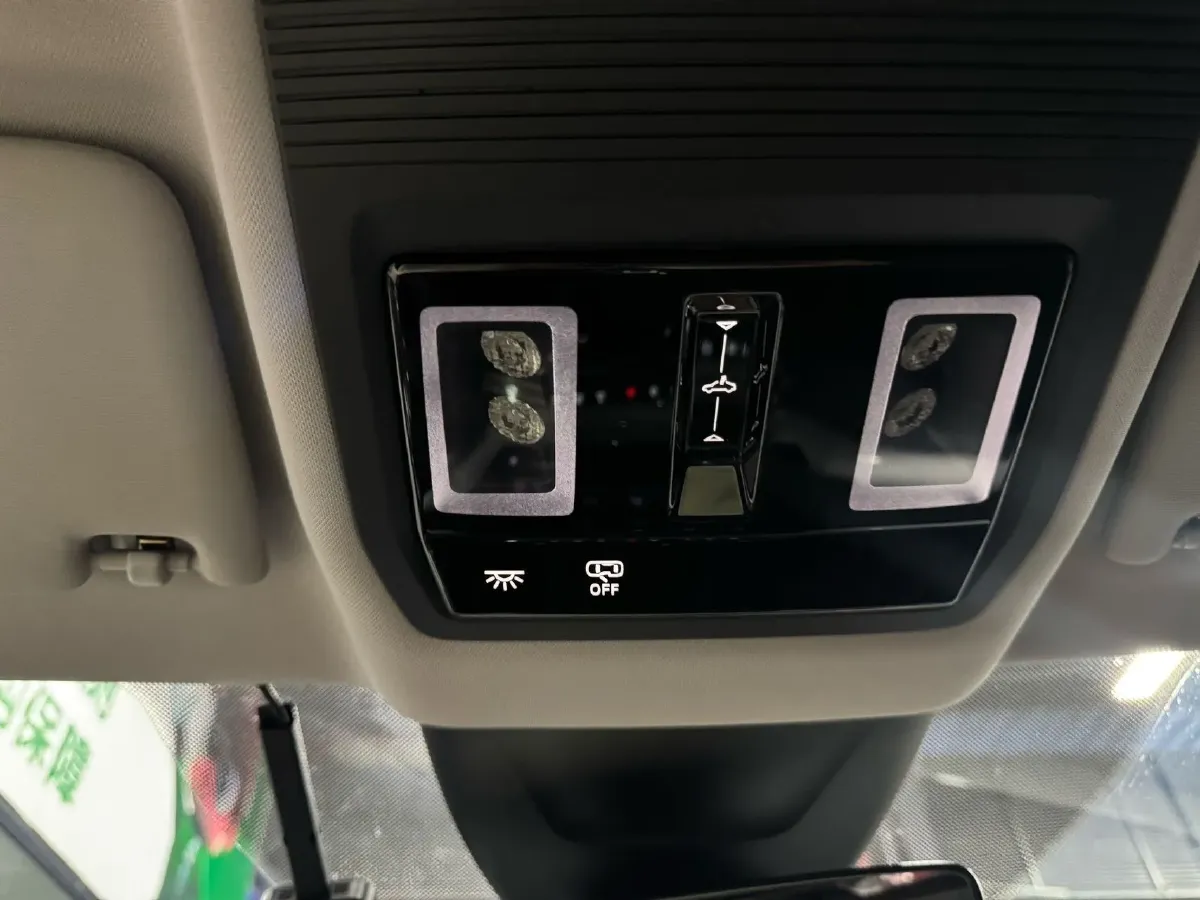 2021 Skoda Octavia 1.4T 150HP L4 7DCT,autocango,china used car exporter,china ev exporter,chinese used car exporter,chinese used ev exporter