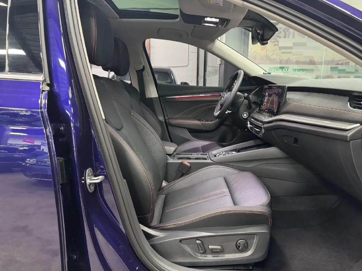 2021 Skoda Octavia 1.4T 150HP L4 7DCT,autocango,china used car exporter,china ev exporter,chinese used car exporter,chinese used ev exporter