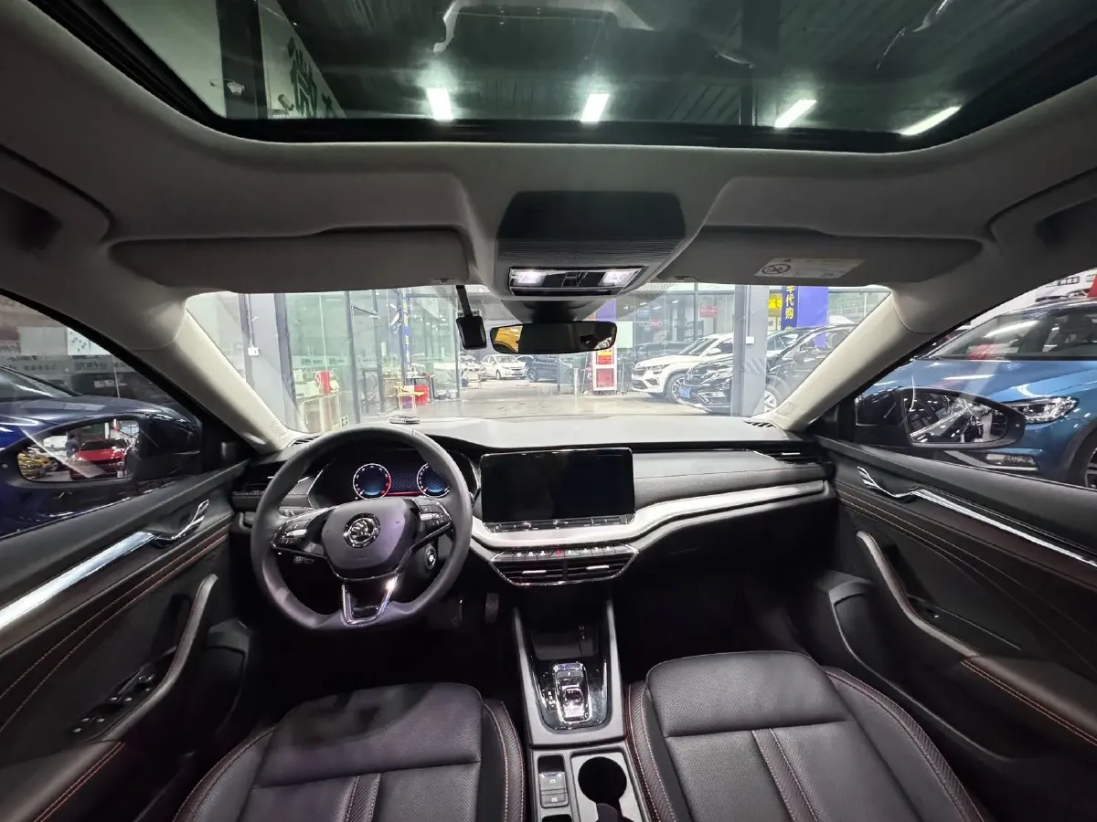 2021 Skoda Octavia 1.4T 150HP L4 7DCT,autocango,china used car exporter,china ev exporter,chinese used car exporter,chinese used ev exporter