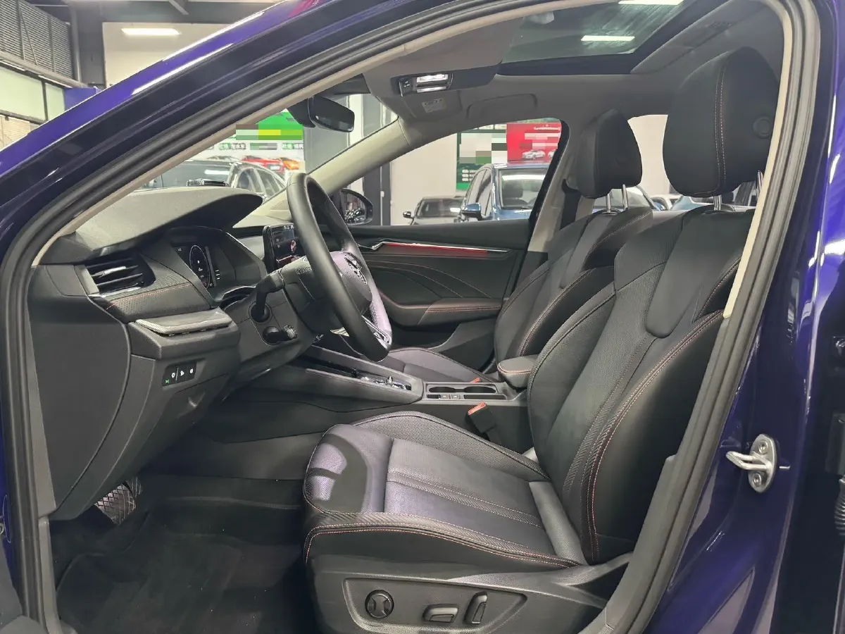 2021 Skoda Octavia 1.4T 150HP L4 7DCT,autocango,china used car exporter,china ev exporter,chinese used car exporter,chinese used ev exporter