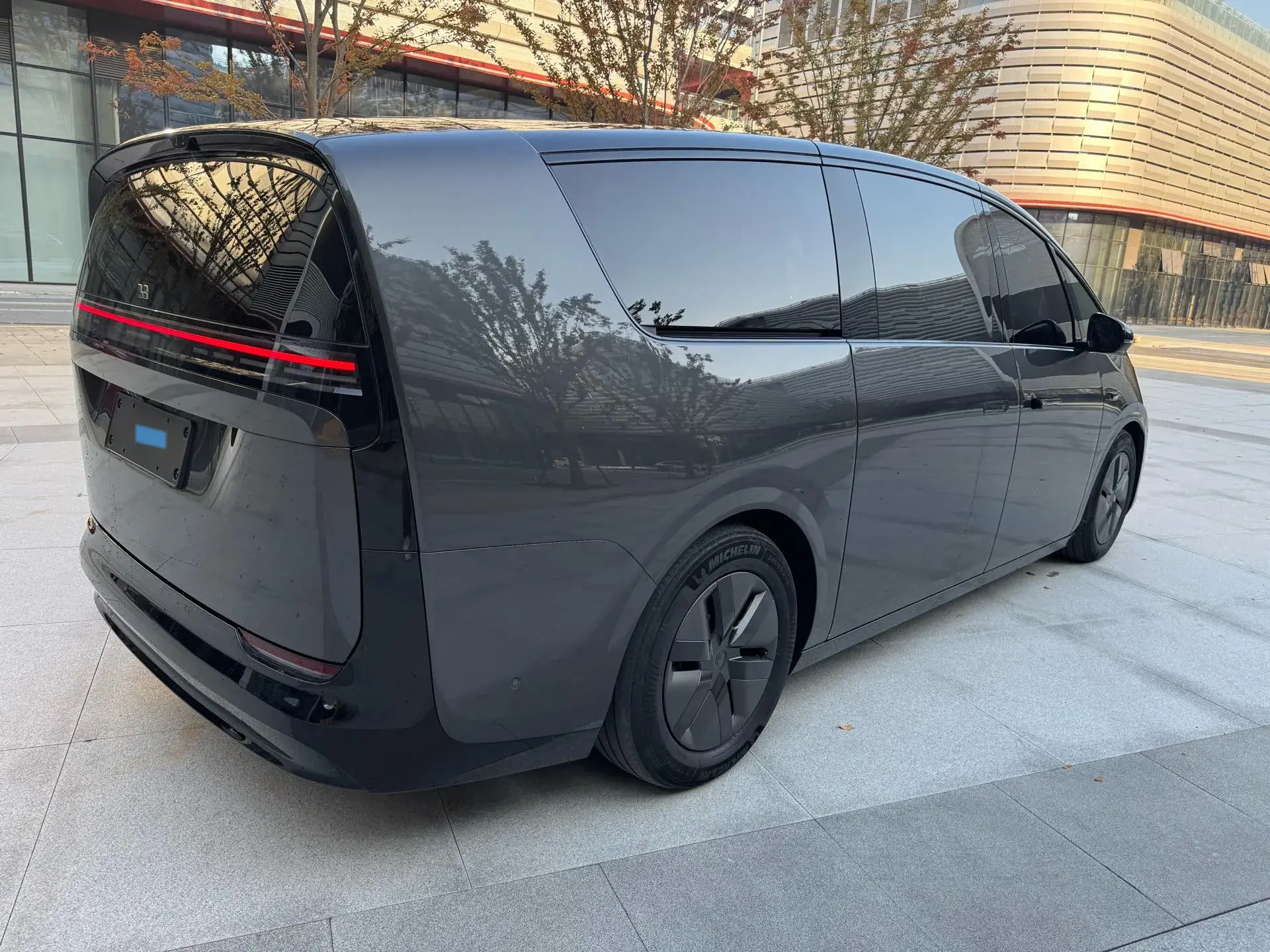 2024 LI MEGA thumbnail 3