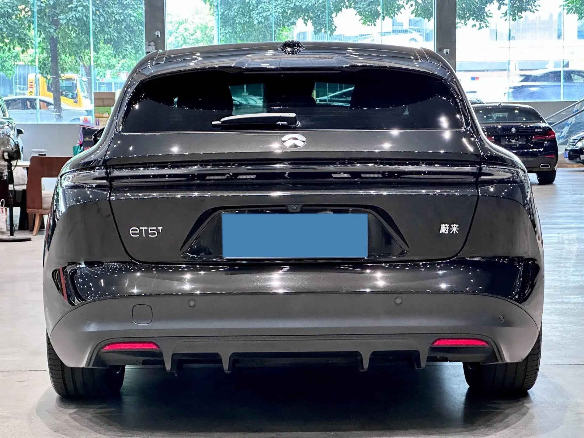 2024 NIO ET5T thumbnail 4