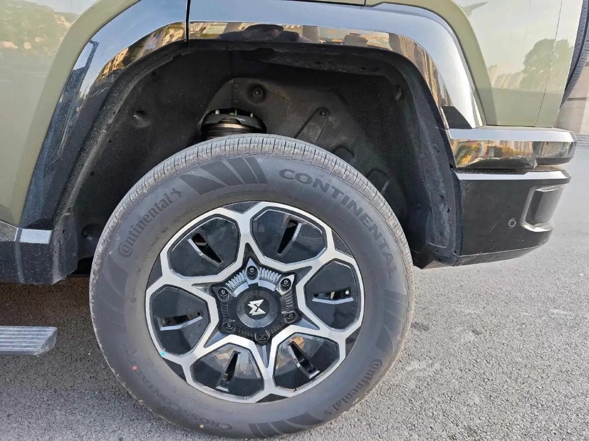 2025 M Hero WarriorM817 1.5T 197HP L4 2DHT PHEV,autocango,china used car exporter,china ev exporter,chinese used car exporter,chinese used ev exporter